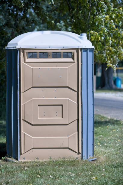 Porta potty delivery and setup in Chillum, MD